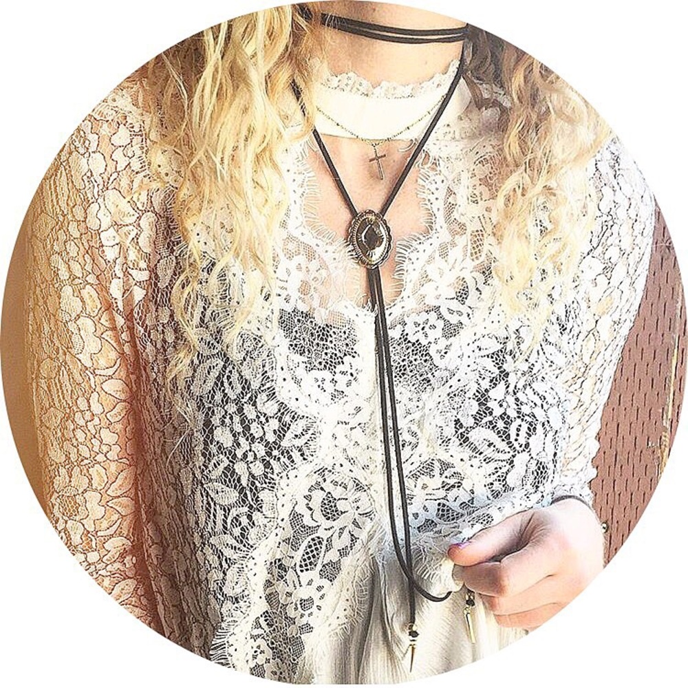 🚫SOLD🚫 Lace White Swing Dress - Picture 5 of 6